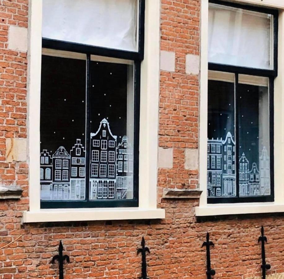 Heritage 17Th Century City Apartment Monsieur Philippe ลีวาร์เดิน ภายนอก รูปภาพ