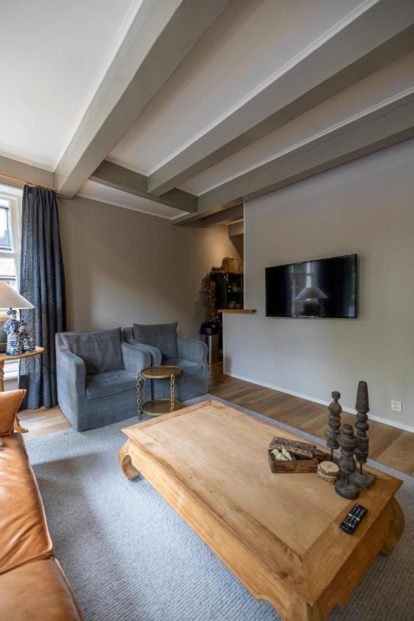 Heritage 17Th Century City Apartment Monsieur Philippe ลีวาร์เดิน ภายนอก รูปภาพ