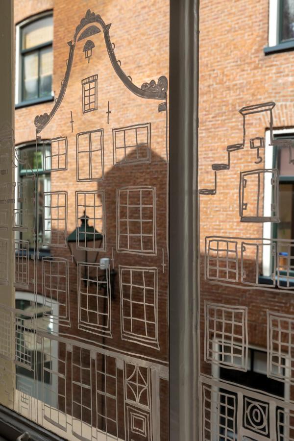 Heritage 17Th Century City Apartment Monsieur Philippe ลีวาร์เดิน ภายนอก รูปภาพ