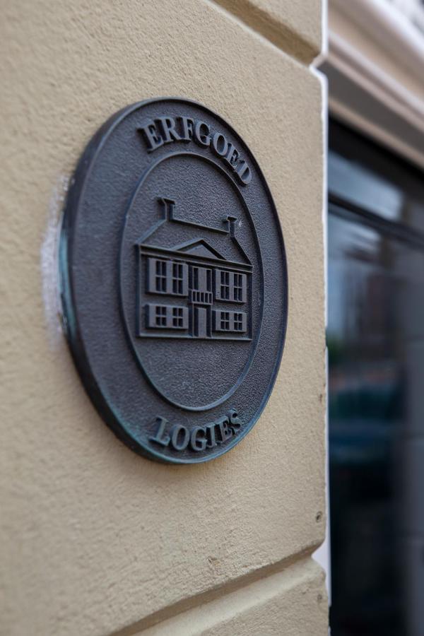 Heritage 17Th Century City Apartment Monsieur Philippe ลีวาร์เดิน ภายนอก รูปภาพ