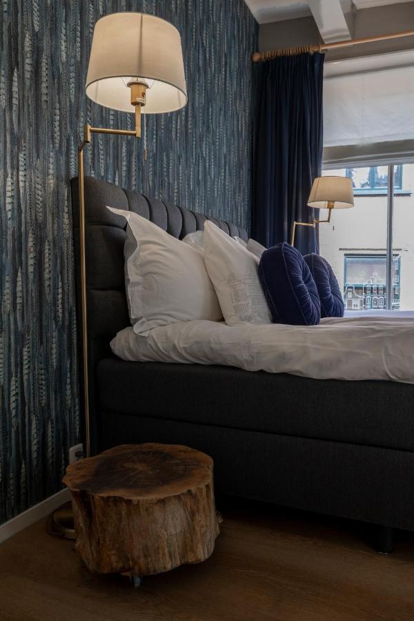 Heritage 17Th Century City Apartment Monsieur Philippe ลีวาร์เดิน ภายนอก รูปภาพ